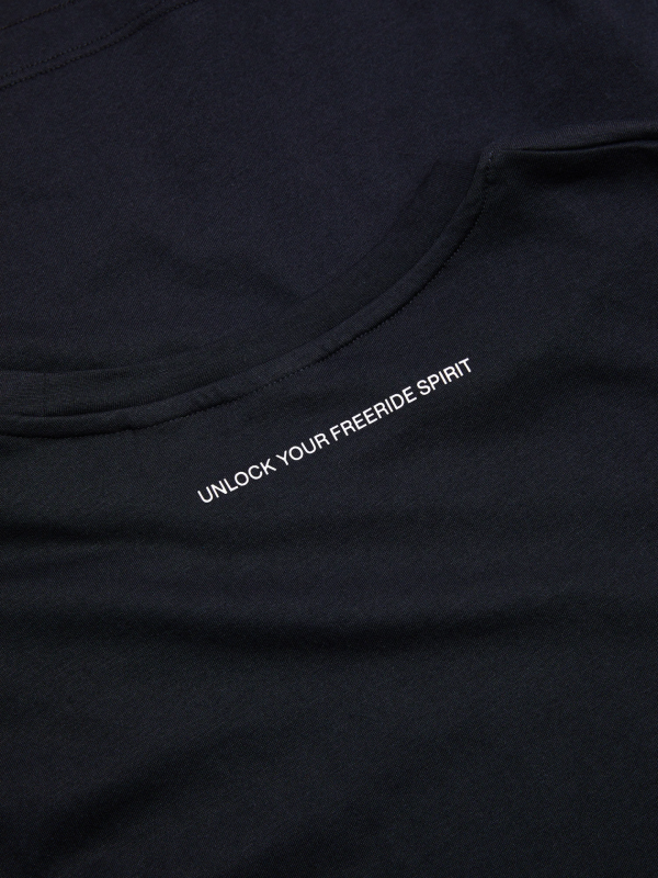 Koszulka Peak Performance męska Explore Graphic Tee czarna