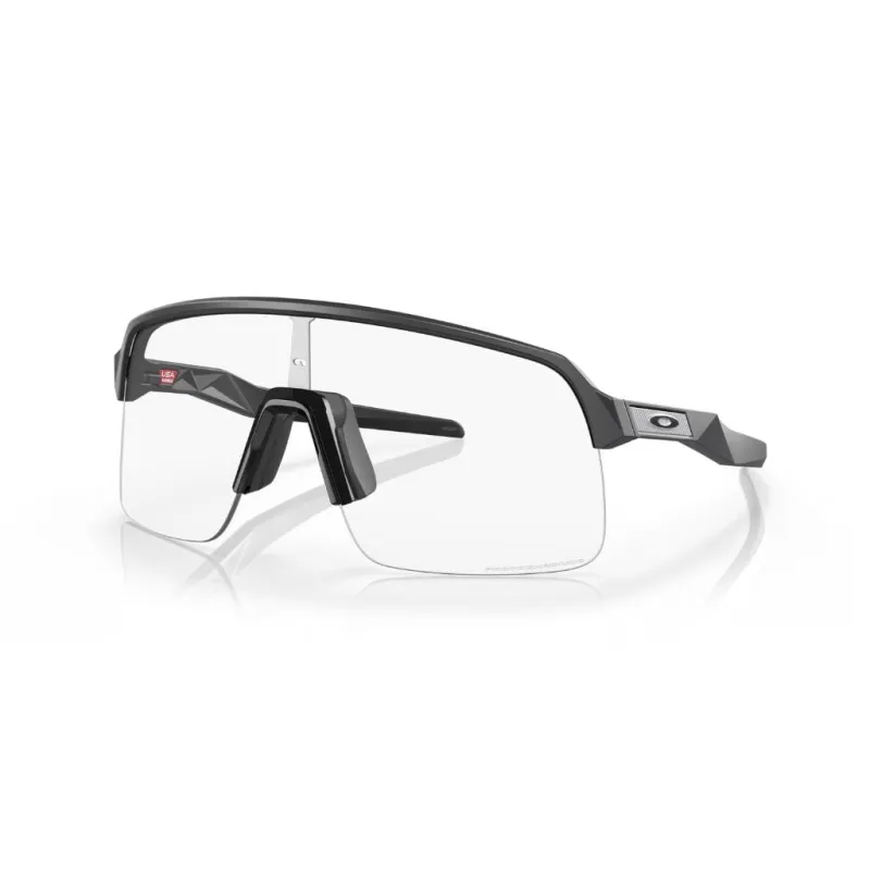 Okulary przeciwsłoneczne Oakley Sutro Lite matte carbon/clear photochromic