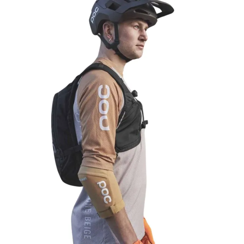 Plecak rowerowy z ochraniaczem POC Column VPD Backpack 13L czarny