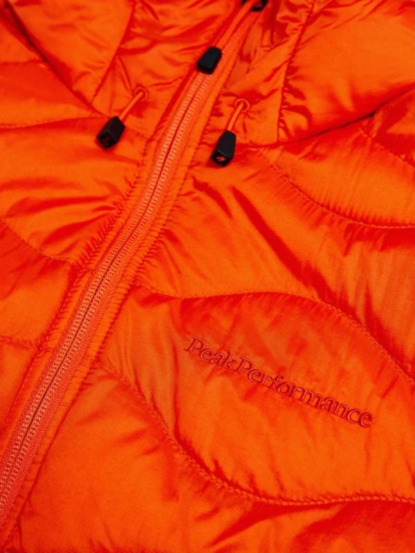 Kurtka Peak Performance męska Helium Down Hood Jacket Solar Burst