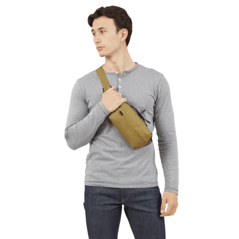 Plecak na jedno ramię Thule Aion Nutria Brown