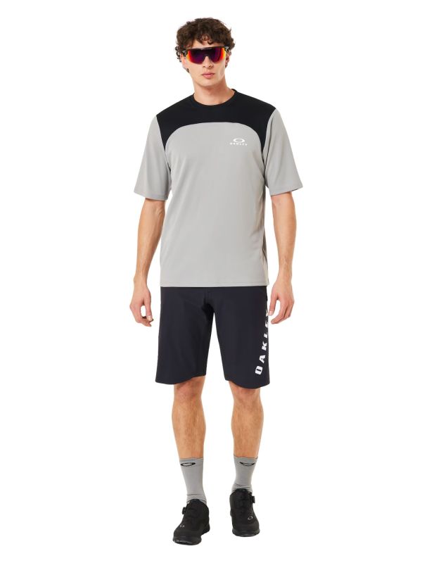 Spodenki rowerowe Oakley Free Ride Short Blackout