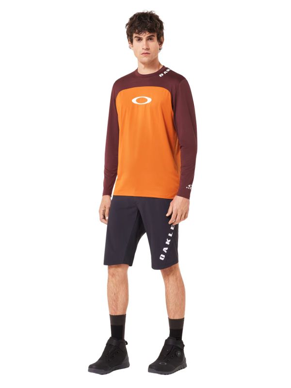 Spodenki rowerowe Oakley Free Ride Short Blackout