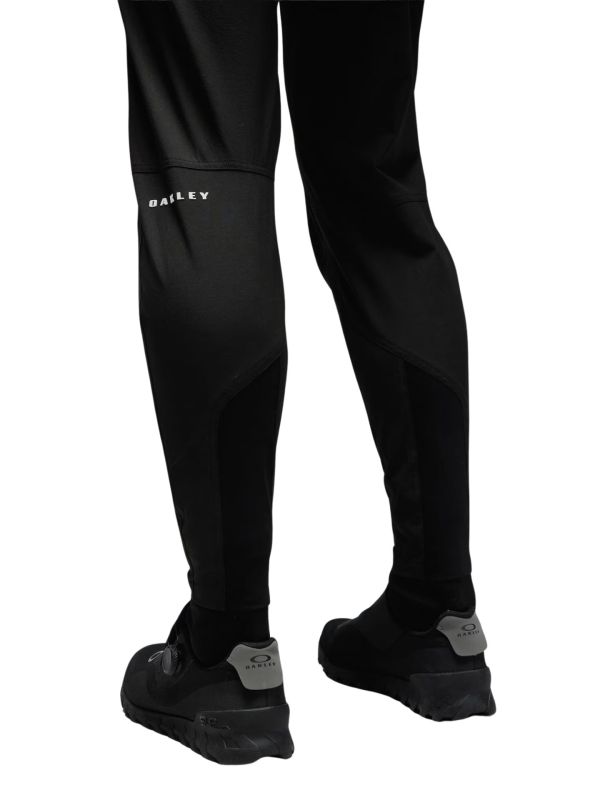 Spodnie rowerowe męskie Oakley Seeker Whip Pant Pitch Black