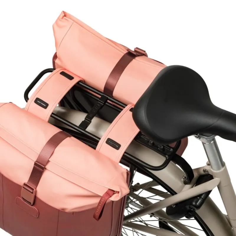 Sakwa podwójna Basil Vive Double Pannier Bag 28-35L burgundy/pink