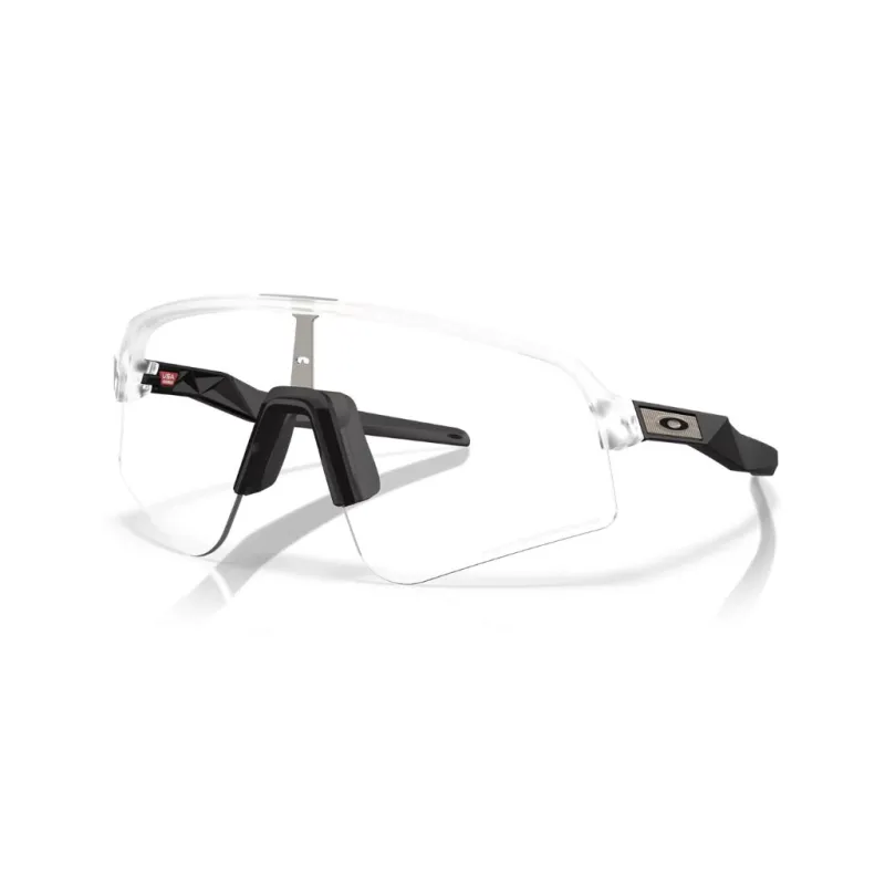 Okulary przeciwsłoneczne Oakley Sutro Lite Sweep matte clear/clear to black iridium photochromic