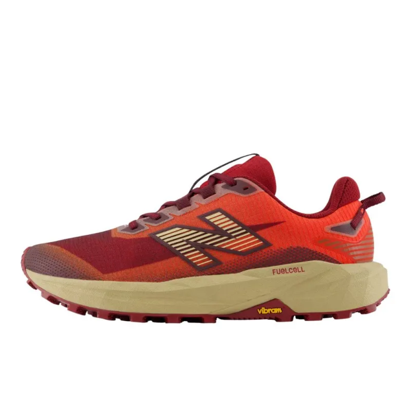 Buty biegowe męskie New Balance FuelCell Rebel Trail maple/neo flame