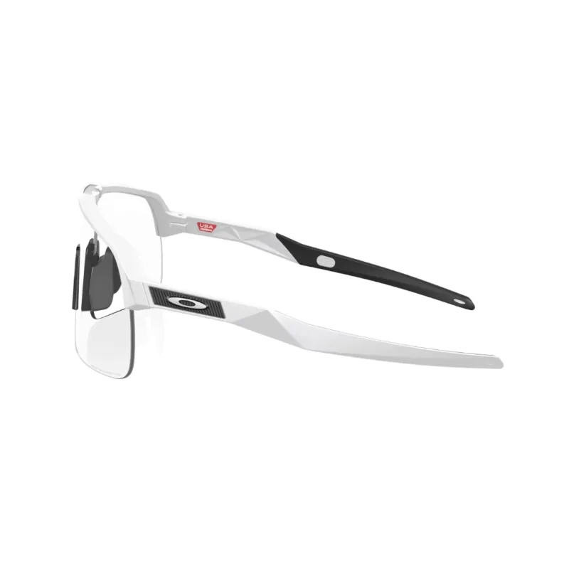 Okulary przeciwsloneczne Oakley Sutro Lite matte white/clear to black iridium photochromic